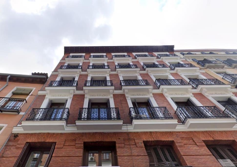 Moderno Apartamento En Pleno Centro Madrid Eksteriør bilde