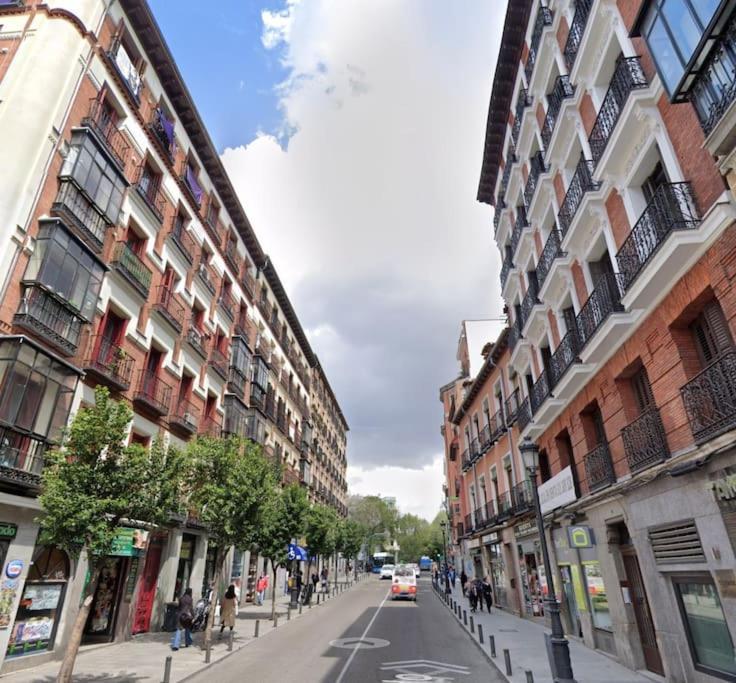 Moderno Apartamento En Pleno Centro Madrid Eksteriør bilde