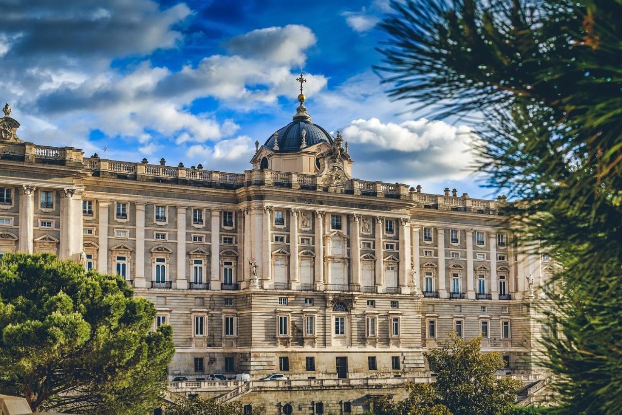 Moderno Apartamento En Pleno Centro Madrid Eksteriør bilde